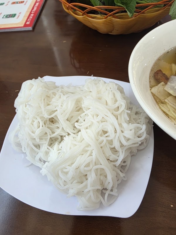 Quán Bà Sáu Hà Nội 4