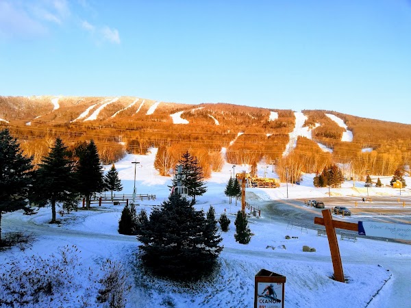 MONT-SAINTE-ANNE 2