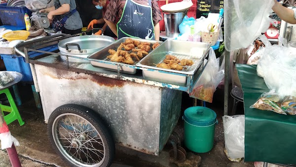 เพ็ญ ไก่ทอด ตลาดกิตติ