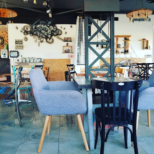 Salon De Thé the Hill's 4