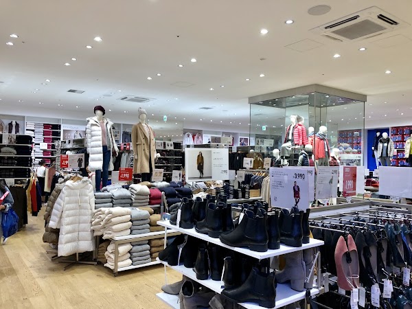 Uniqlo Shinsaibashi 2