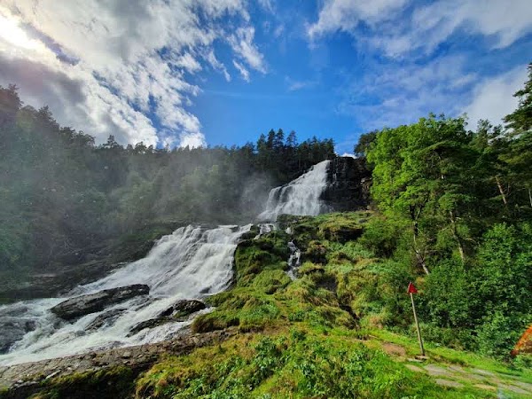 Svandalsfossen (Sauda)