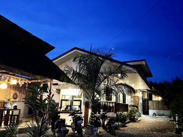 MOMO Hostel Moalboal