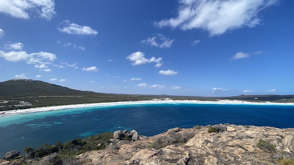 Lucky Bay 4