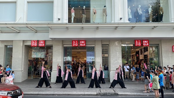 Uniqlo Dong Khoi