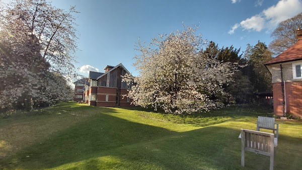 St. Edmund’s College, University of Cambridge 2