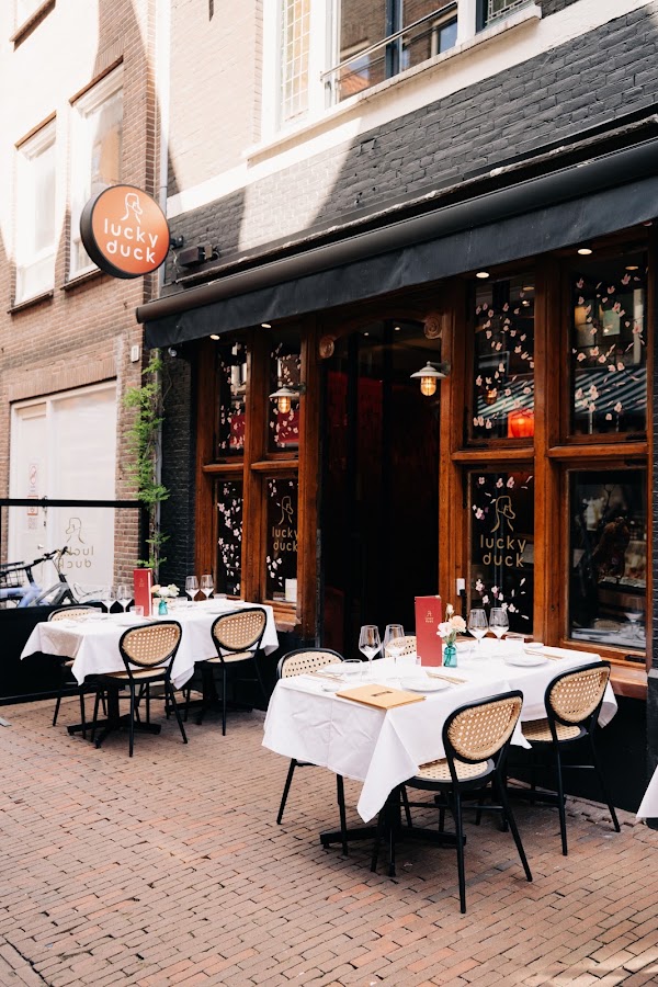 Lucky Duck Amsterdam - Asian Restaurant 1