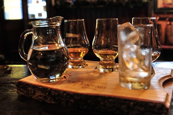 Tigh Neachtain 5