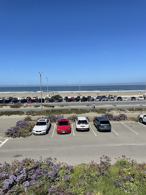 Beach Chalet Brewery and Restaurant 2