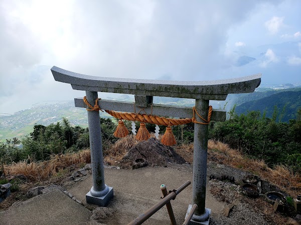 Kuratake Shrine 5