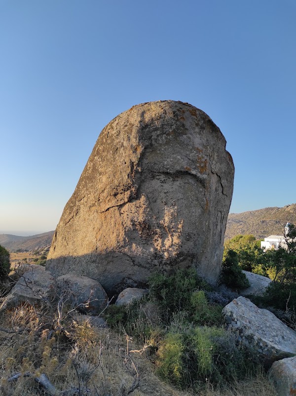 Tinos 3