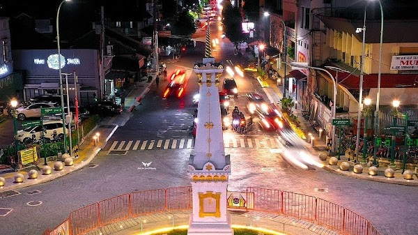 Tugu Yogyakarta Monument