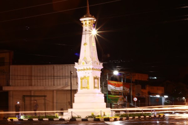 Tugu Yogyakarta Monument 4