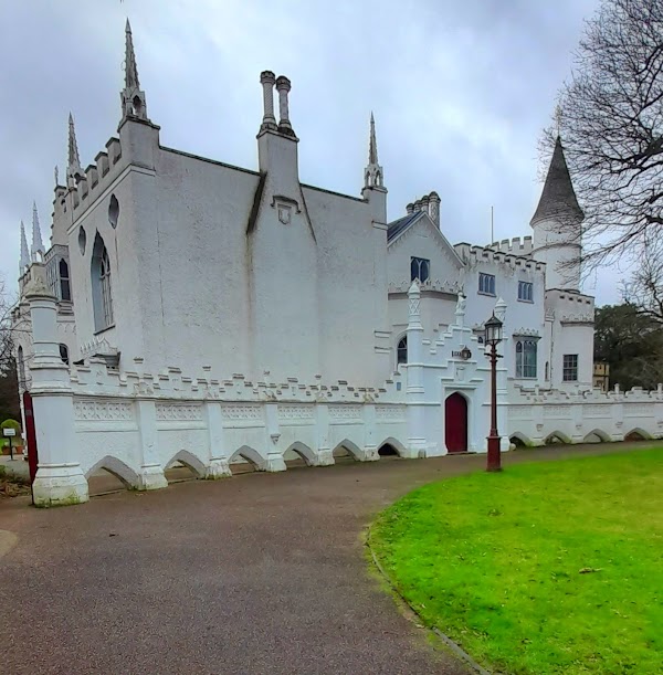 Strawberry Hill House & Garden 4