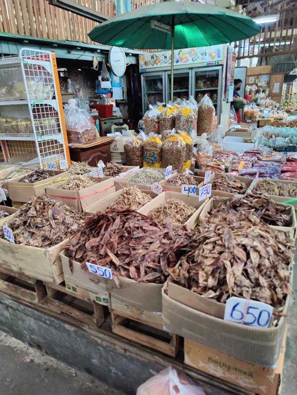 Tha Tian Market 2