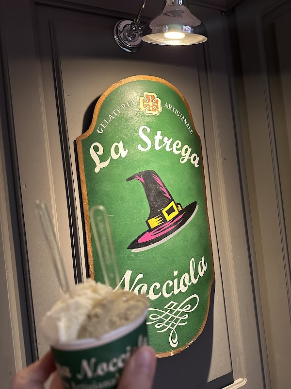 La Strega Nocciola Gelateria Artigianale - Firenze Duomo 2