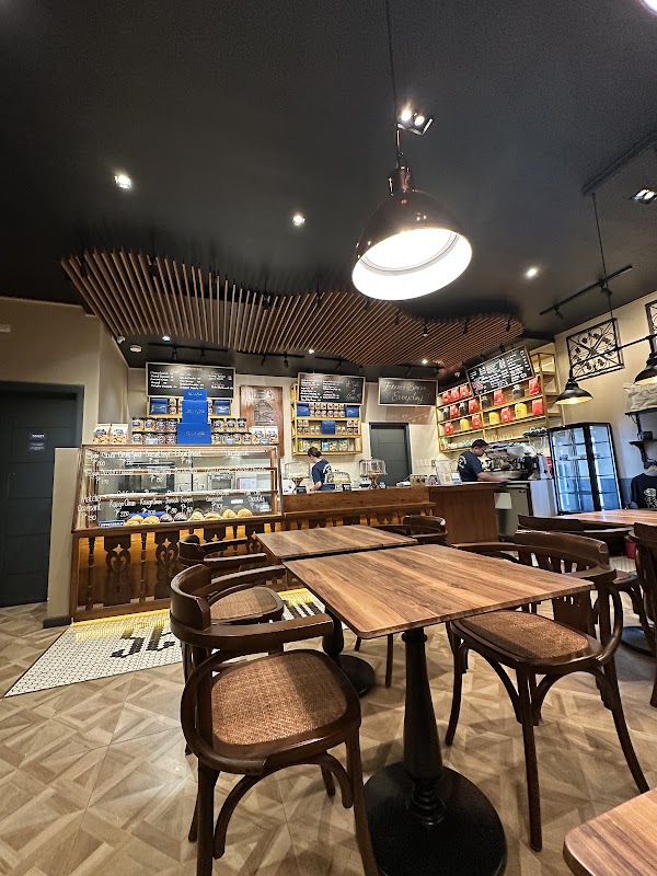 Serafin & Gloria Bakery and Cafe