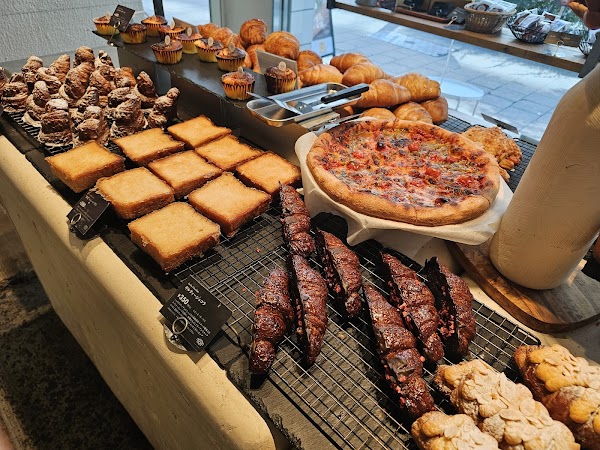 SAKImoto Bakery & More Ogimachi 3