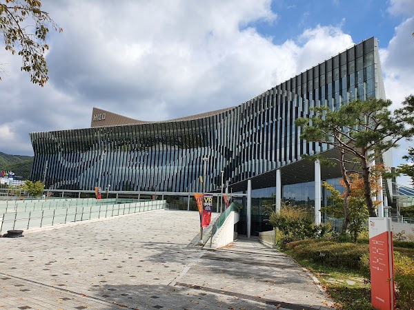 Gyeongju Hwabaek International Convention Center 4
