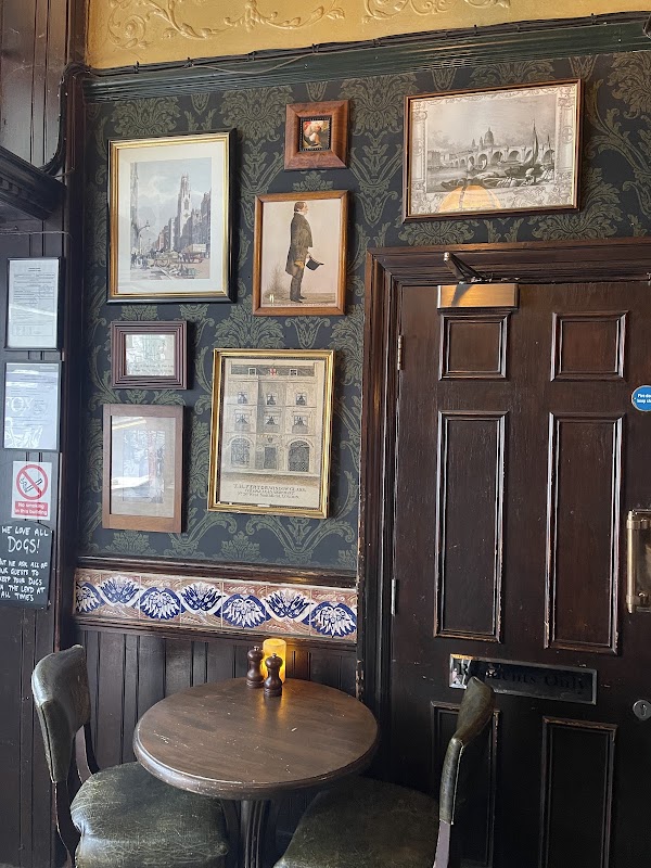 Fox & Anchor 2