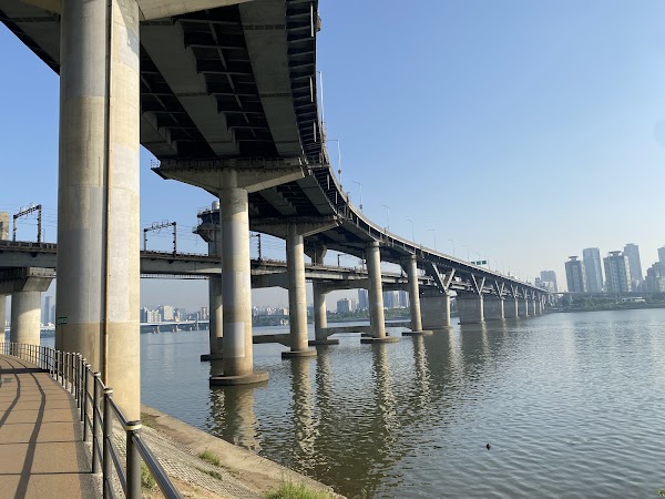 Cheongdam Bridge 4
