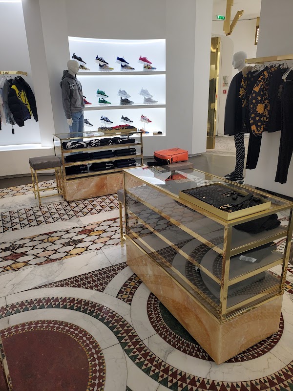 VERSACE 4