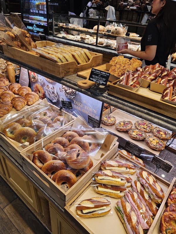 Paris Croissant Banpo Seorae MJ 4