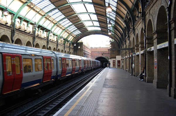 Notting Hill Gate 3