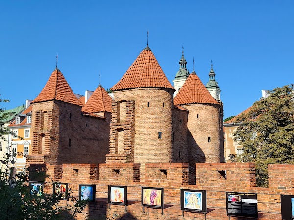 Warsaw Barbican 4