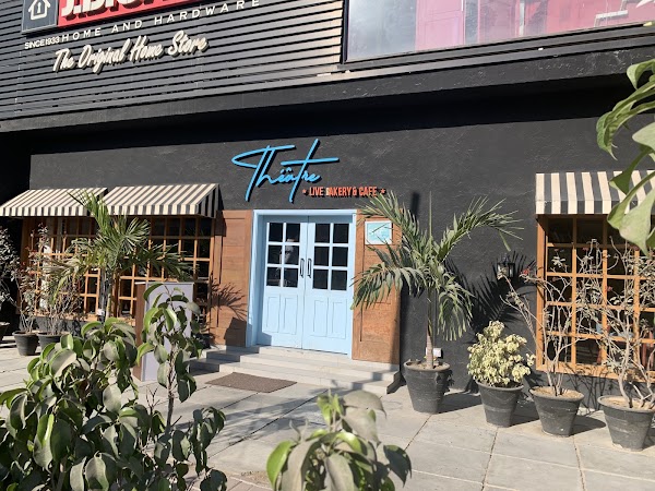Theatre - Live Bakery & Cafe