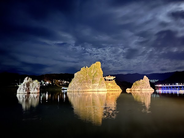 도담삼봉 Dodamsambong Peaks 2