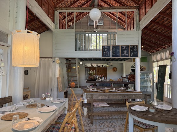 La Petita Paella Restaurant