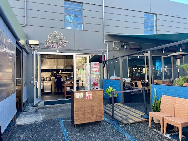 Dumpling Time Design District 2