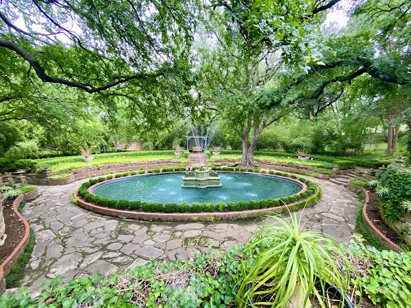 Chandor Gardens 1