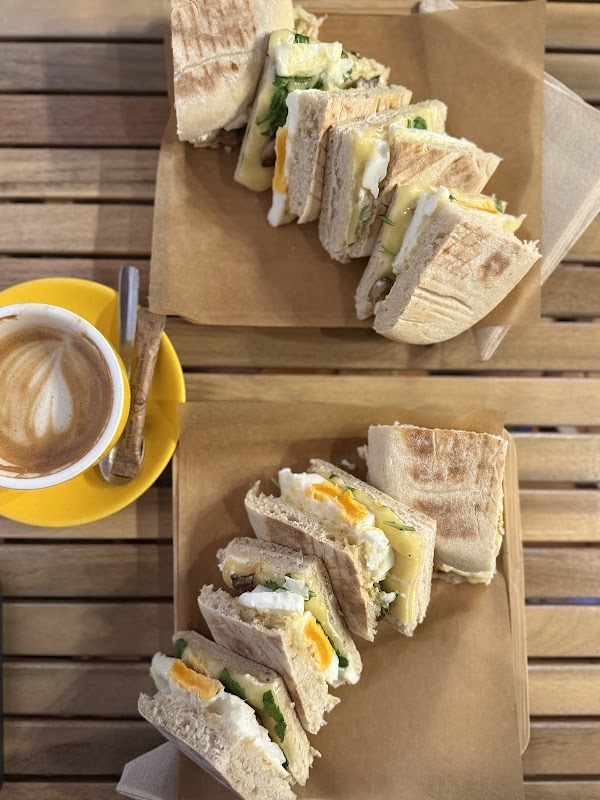 Gato Legal Coffee Roastery 3