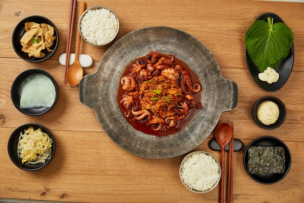 이수쭈꾸미 홍대점 | ISU Jjukkumi (Spicy Octopus) 2