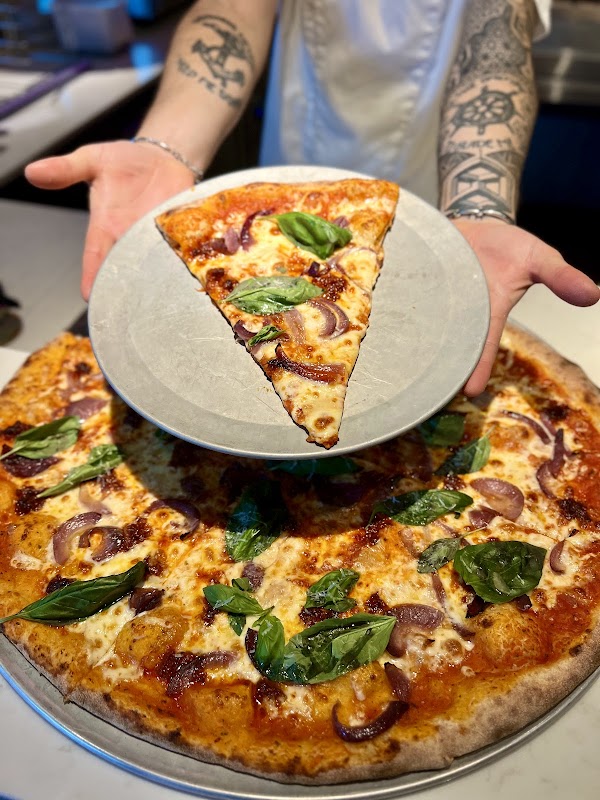 Alby's Pizza