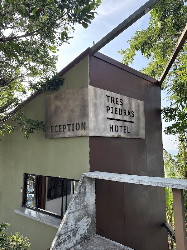 Hotel tres piedras