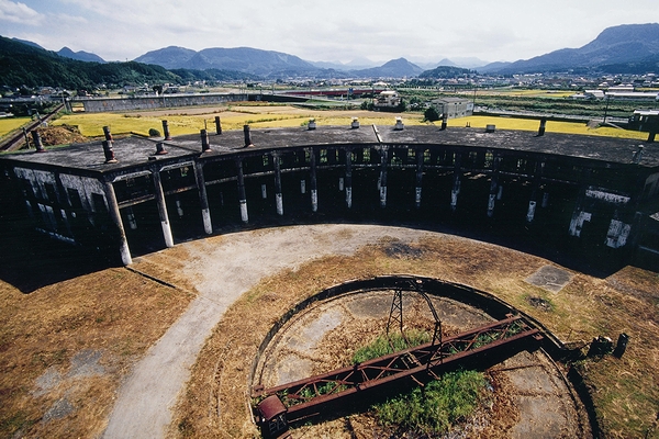Bungo Mori Roundhouse 1