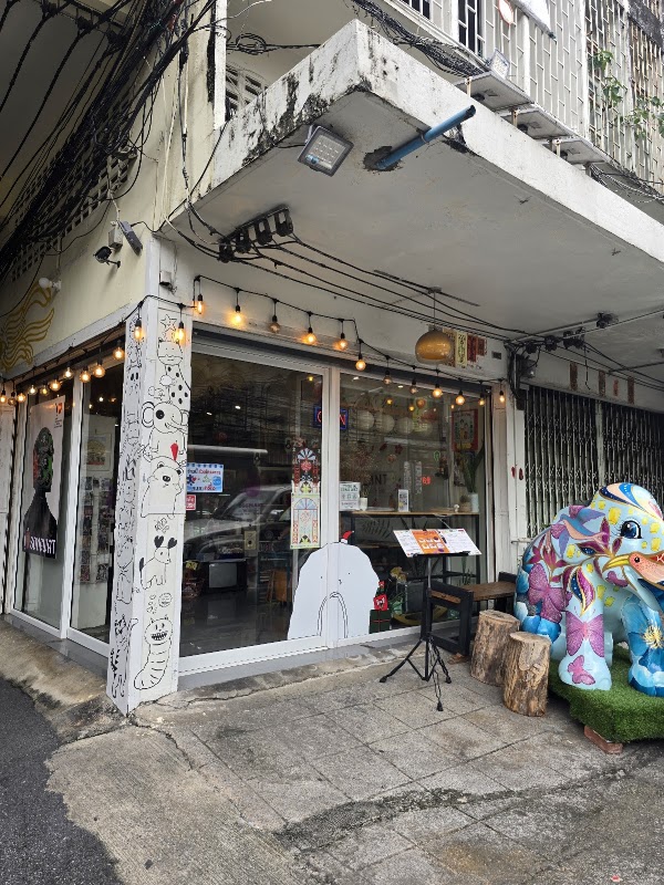 Eggplant Smoothie & Juice Bar Songwat