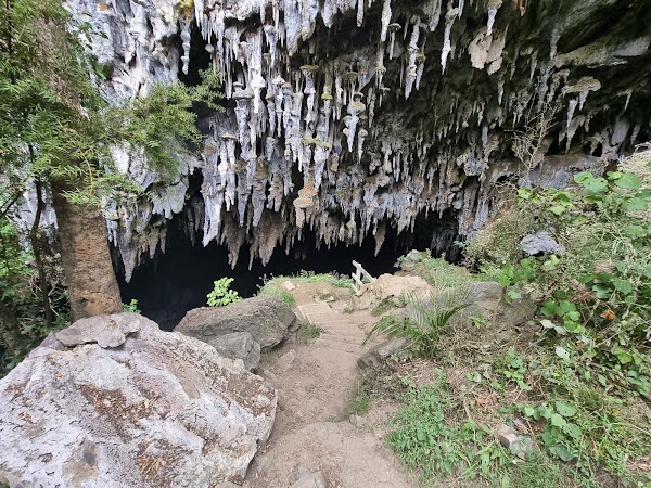 Rawhiti Cave