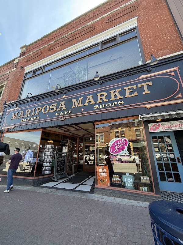 Mariposa Market 2
