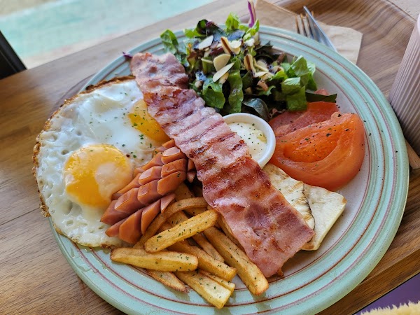 Cafe Yard 5