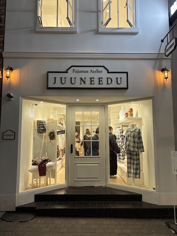 juuneedu myeongdong (쥬니쥬 명동점) 1