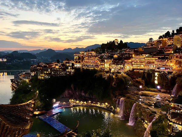 Tuwang Palace Babutang Hotel 2