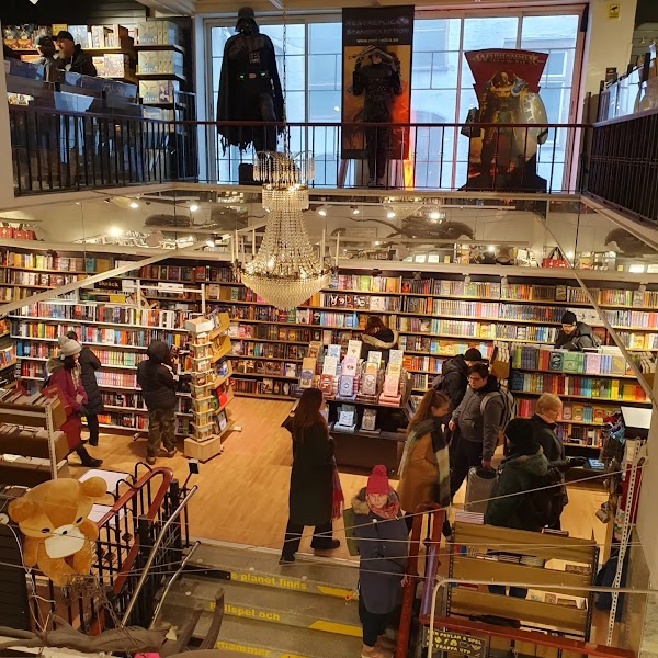The Science Fiction Bookstore 2