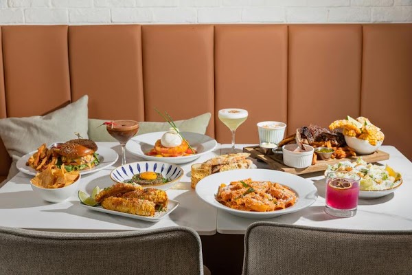 Alice Restaurant & Bar 4