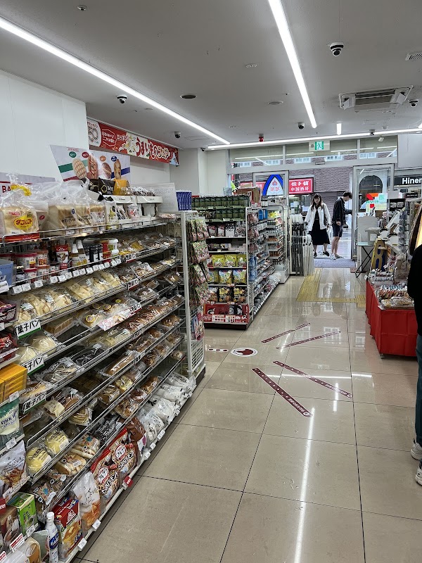 7-Eleven Osaka Nishi-Shinsaibashi 1-chome 5