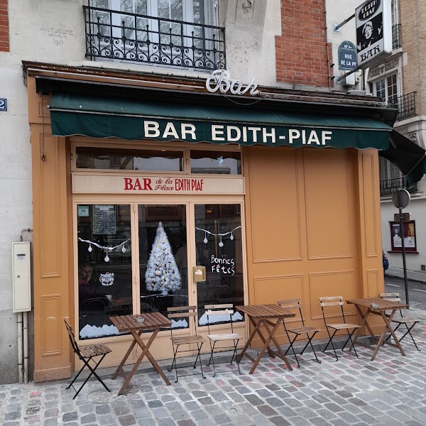 Bar de la Place Edith Piaf 1