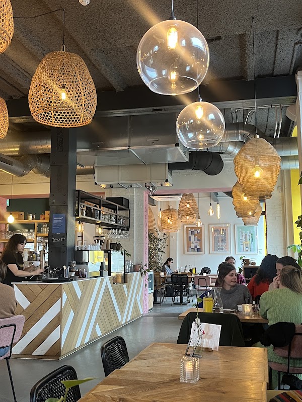 Karibu - breakfast, coffee, brunch, drinks and events 3